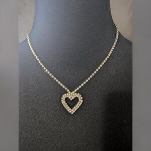 Elegant Open Heart 1950s Folded Clasp Rhinestone Necklace